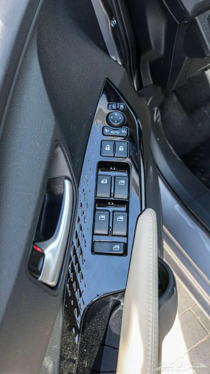 تويوتا ياريس فل كامل كاش او تقسيط اقل هامش ربح 11