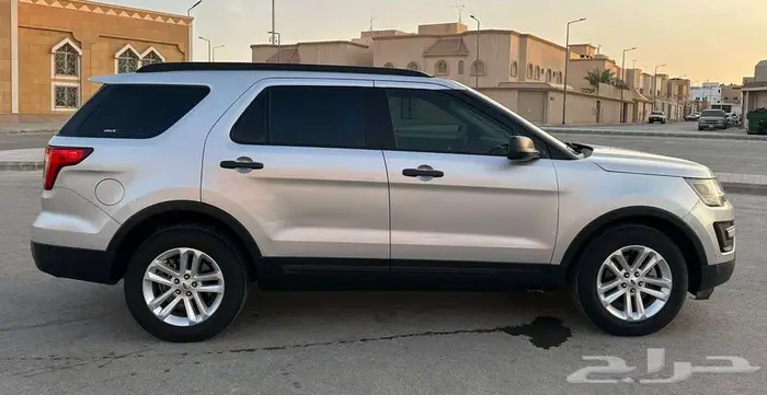 للبيع فورد اكسبلور ستاندر بدون دبل 4