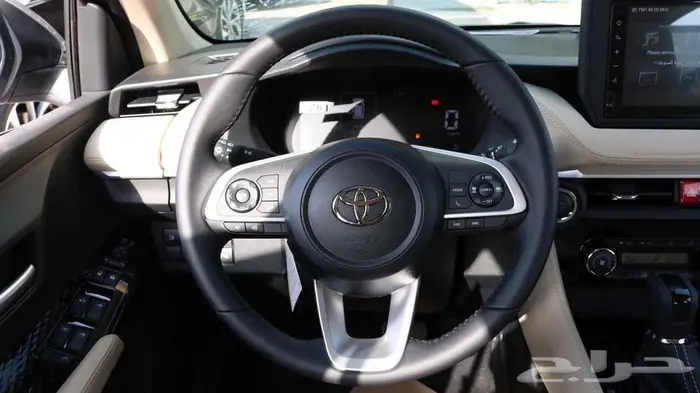 تويوتا ياريس فل كامل كاش او تقسيط اقل هامش ربح 9