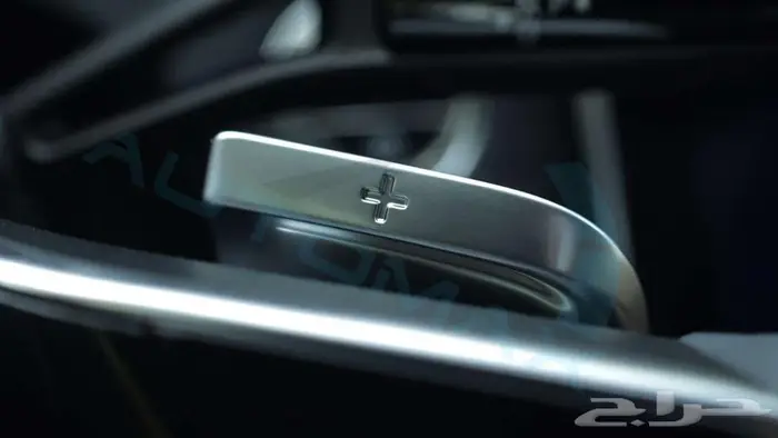 مرسيدس بنز E300 2025 خليجي اصفار مع ضمان الوكيل 12