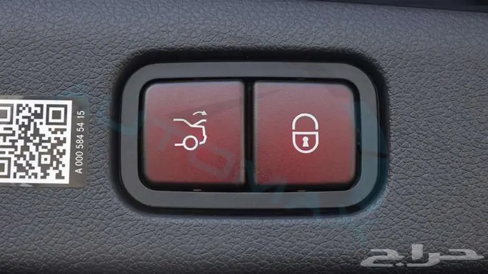 مرسيدس بنز E300 2025 خليجي اصفار مع ضمان الوكيل 32