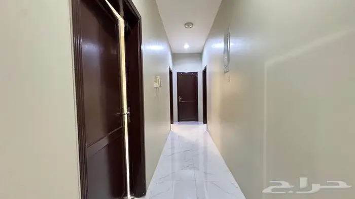 شقة في فيلا بحي لبن قرب مخرج 33 3
