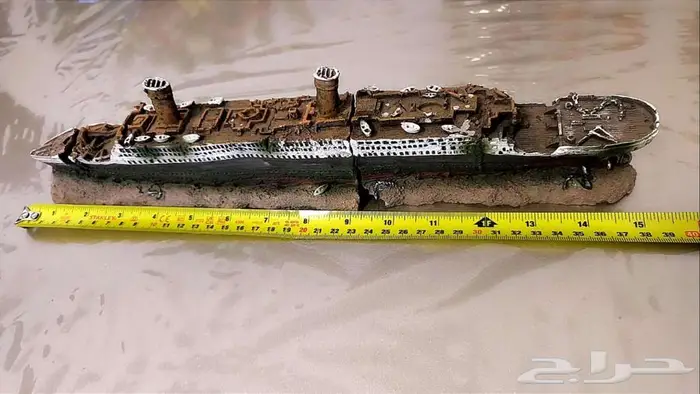 اكسسوارات حوض سمك فلتر و مضخات و مجسمات منها سفينة تايتنك 1