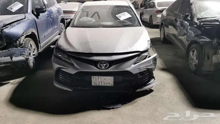 كامري 2022 استاندر مصدوم للبيع 0