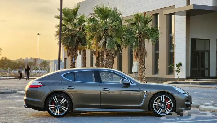 بورش باناميرا تيربو 2010 3