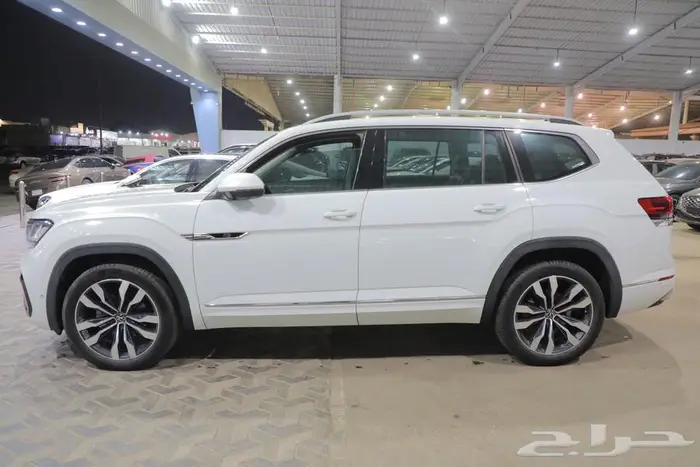 فولكس وأجن تيرامونت R Line فل كامل بانوراما جلد موديل 2021 4