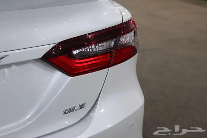 تويوتا كامري 2024 GLE بنزين 8