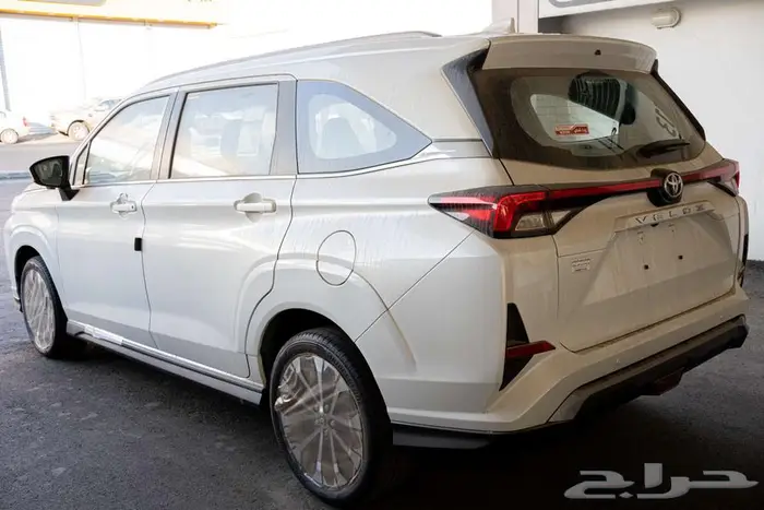 تويوتا فيلوز GLX بنزين 2025 ب 73.100 (شامل الضريبة) 3