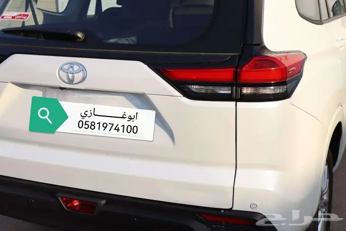 تويوتا انوفا بنزينGLموديل 2024 16