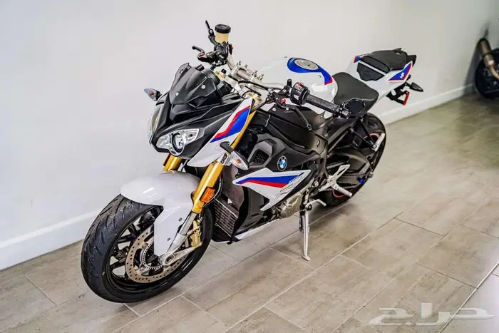2019 BMW S1000R 26