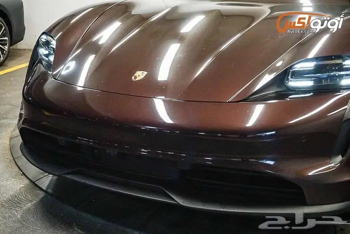 2021 بورشه تايكان 3