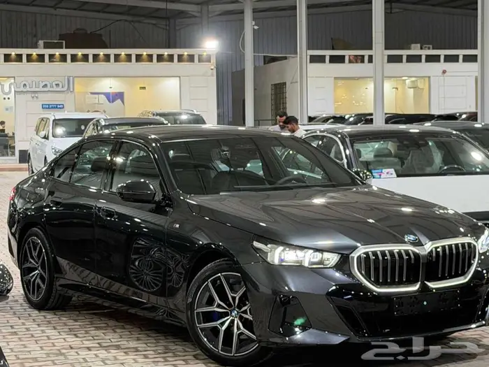 بي ام دبليو 520 BMW 520i M KIT 2024 17