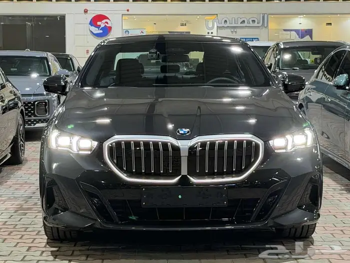 بي ام دبليو 520 BMW 520i M KIT 2024 23