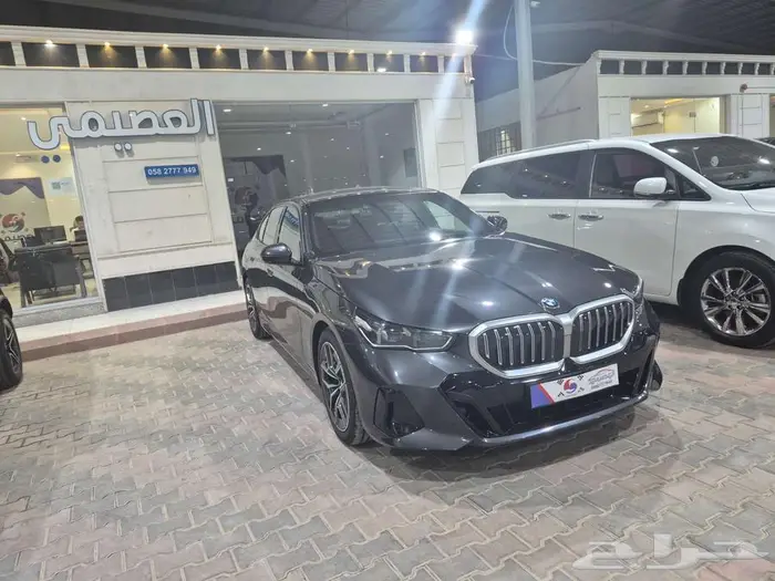 بي ام دبليو 520 BMW 520i M KIT 2024 22
