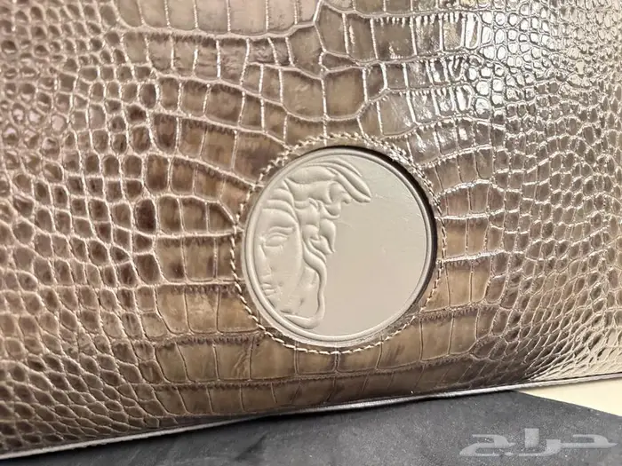 شنطة فرزاتشي قطعه لن تتكرر اصلي جلد تمساح 10