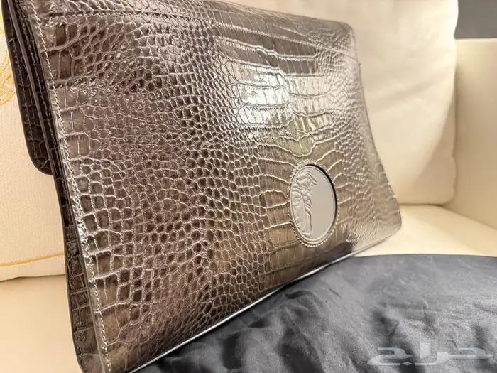 شنطة فرزاتشي قطعه لن تتكرر اصلي جلد تمساح 17