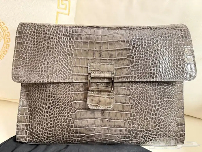 شنطة فرزاتشي قطعه لن تتكرر اصلي جلد تمساح 25