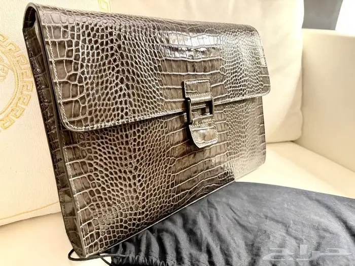 شنطة فرزاتشي قطعه لن تتكرر اصلي جلد تمساح 26
