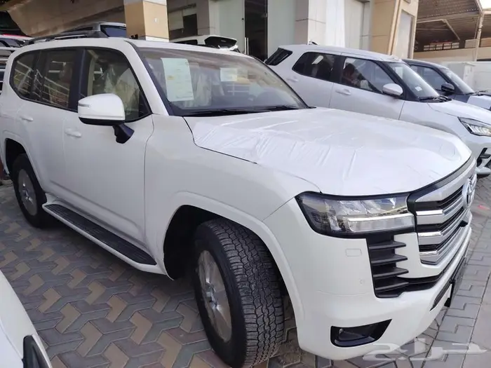 لاندكروزر GXRL2 بنزين 2025 12