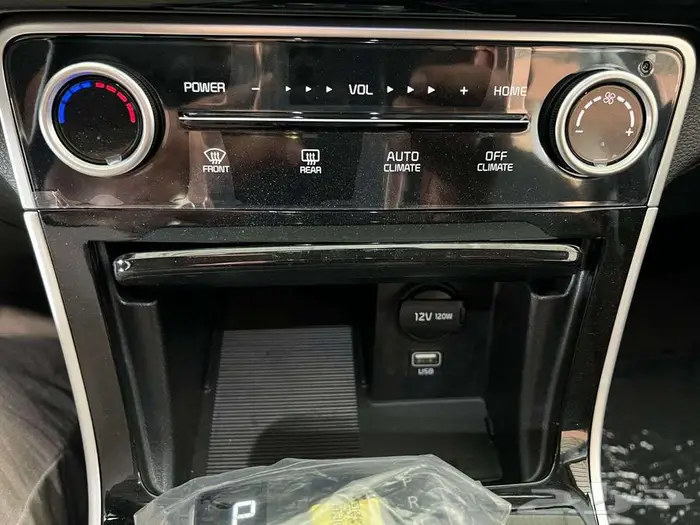 كيا سيلتوس موديل -2024 - فل 15