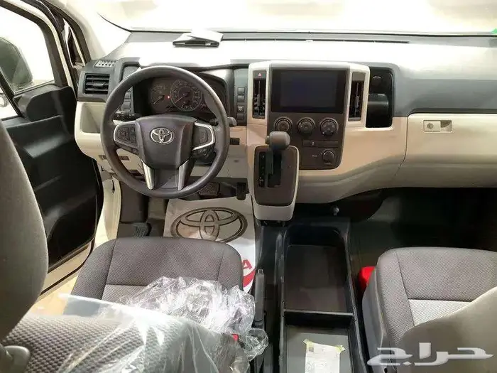 تويوتا باص هايس 13 راكب قير عادي ديزل 2025 سقف عالي 7