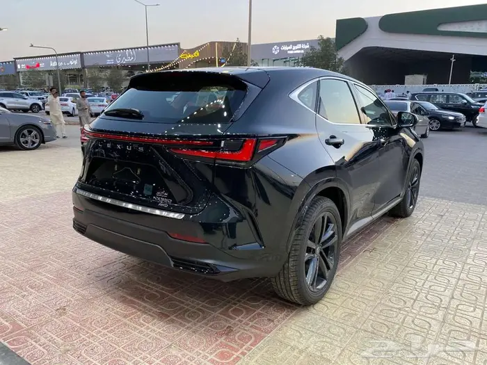 لكزس NX350 AA بنزين 2026 (اسود) 6