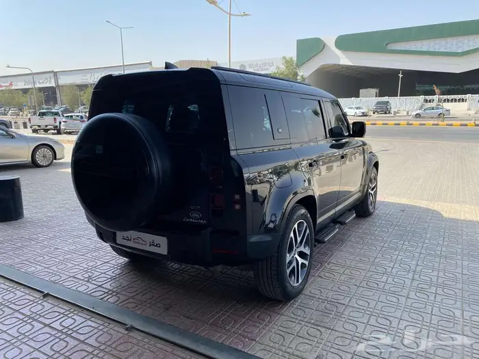 ديفندر- 2023 - S -P400 6