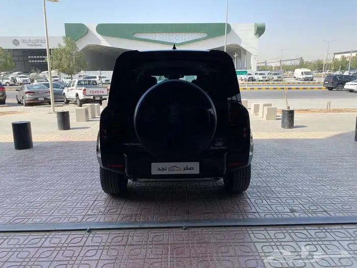 ديفندر- 2023 - S -P400 7