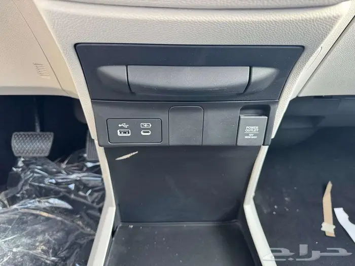 هوندا اوديسي LX موديل 2025 - اللون - ابيض - - رمادي 6