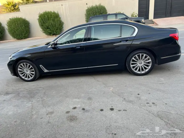 بي ام دبليو 740Li 2016 pure excellence 10