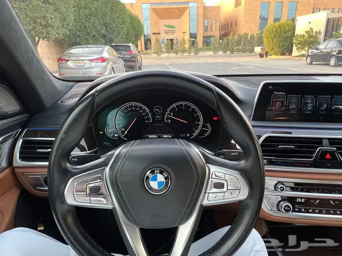 بي ام دبليو 740Li 2016 pure excellence 17
