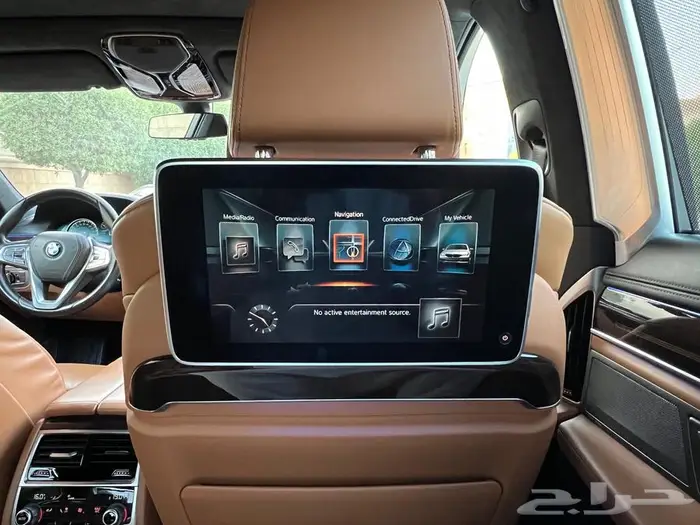 بي ام دبليو 740Li 2016 pure excellence 41