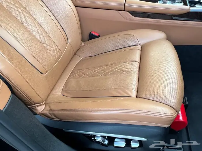 بي ام دبليو 740Li 2016 pure excellence 33