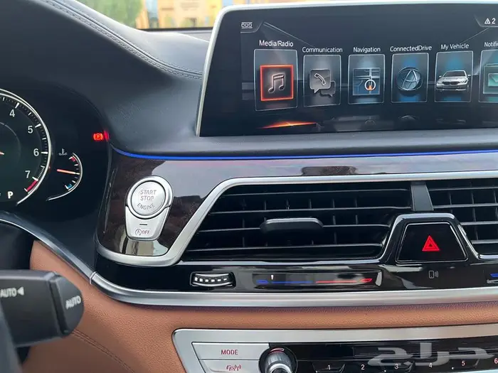 بي ام دبليو 740Li 2016 pure excellence 81