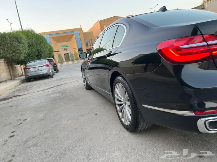 بي ام دبليو 740Li 2016 pure excellence 89