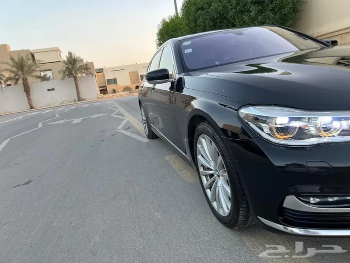 بي ام دبليو 740Li 2016 pure excellence 90