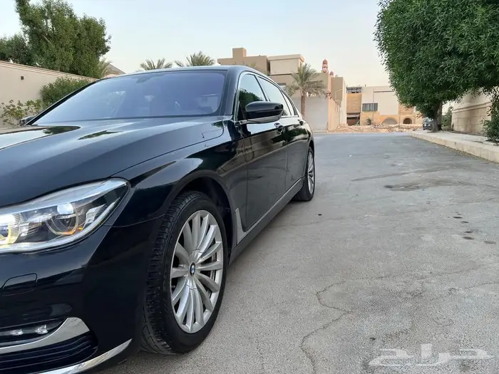 بي ام دبليو 740Li 2016 pure excellence 94