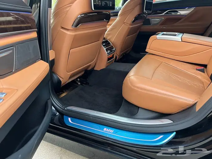 بي ام دبليو 740Li 2016 pure excellence 57