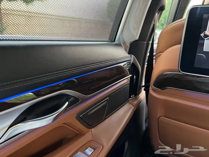 بي ام دبليو 740Li 2016 pure excellence 68