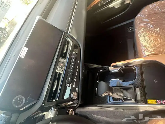 لكزس ES 350 DD فل كامل 2025 سعودي 8