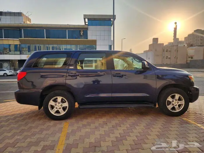 تويوتا سيكويا 2010 11