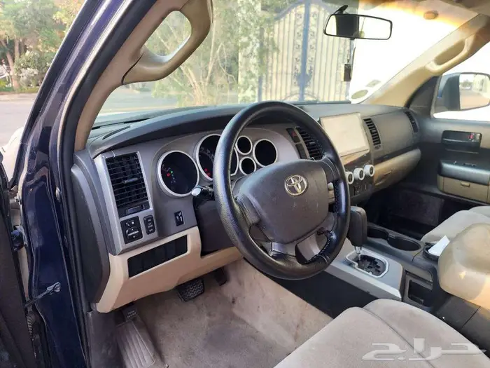 تويوتا سيكويا 2010 22