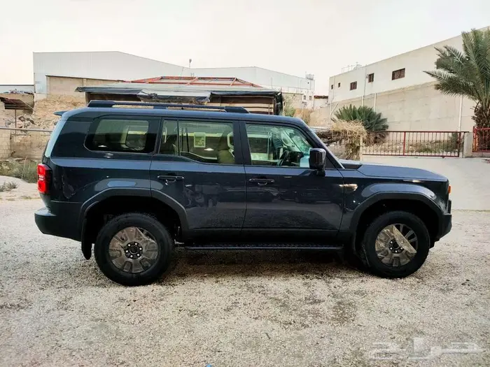 تويوتا برادو TXL 3 بنزين 2025 رصاصي غامق 3