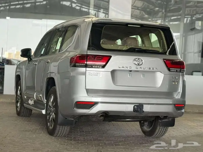 تويوتا لاندكروزر VXR ديزل 2023 - بطاقه جمركيه 8
