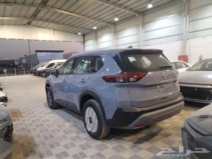 نيسان اكس تريل استندر دبل 5 مقاعد موديل 2025 4