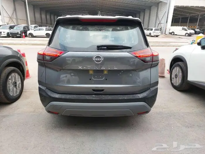 نيسان اكس تريل 7 مقاعد دفع رباعي ستاندر 2026 3