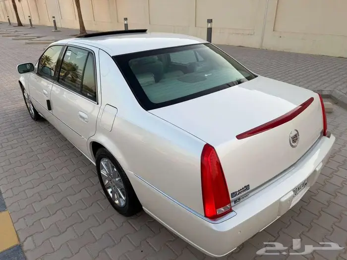 كاديلاك DTS نظيف جدا وكاله 32