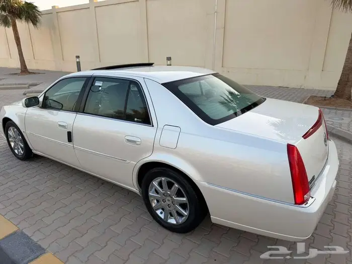 كاديلاك DTS نظيف جدا وكاله 28