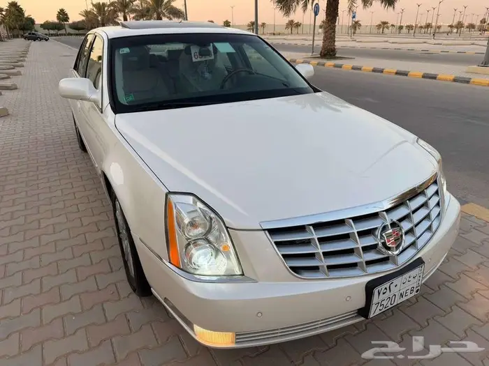 كاديلاك DTS نظيف جدا وكاله 0