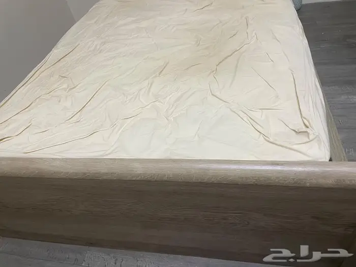 المدينه اثاث سرير وتسريحه 2